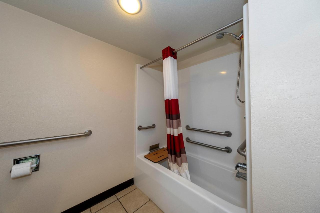 Red Roof Inn & Suites Biloxi - Ocean Springs Εξωτερικό φωτογραφία