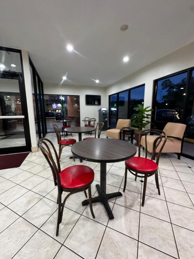 Red Roof Inn & Suites Biloxi - Ocean Springs Εξωτερικό φωτογραφία