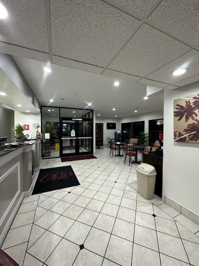 Red Roof Inn & Suites Biloxi - Ocean Springs Εξωτερικό φωτογραφία