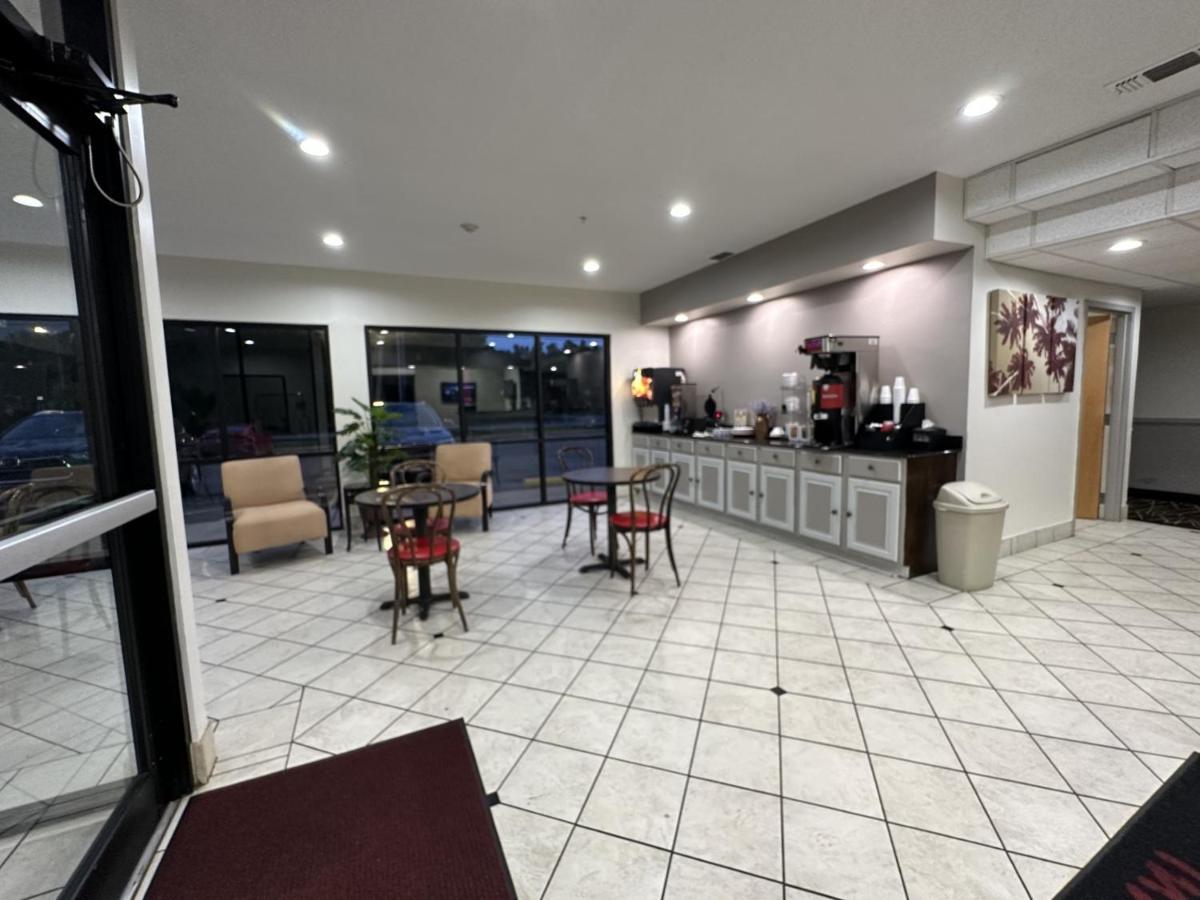 Red Roof Inn & Suites Biloxi - Ocean Springs Εξωτερικό φωτογραφία