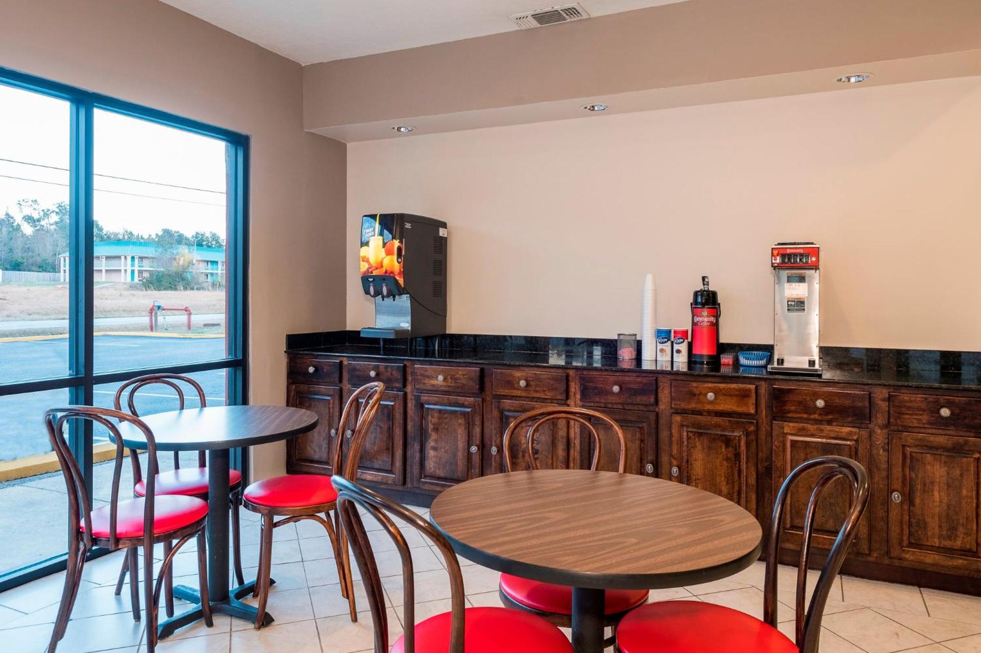 Red Roof Inn & Suites Biloxi - Ocean Springs Εξωτερικό φωτογραφία