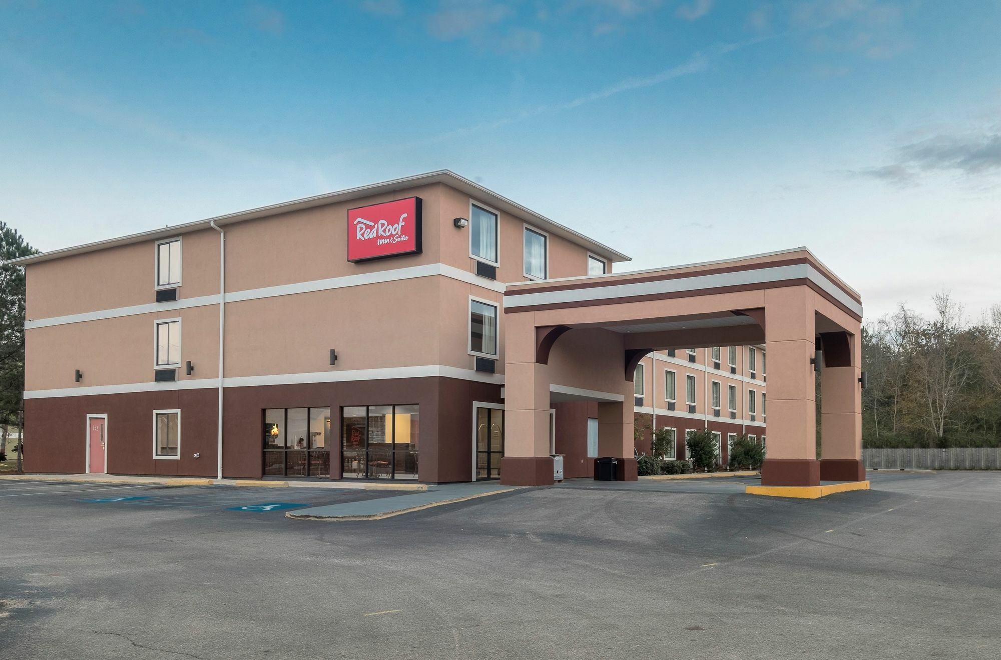 Red Roof Inn & Suites Biloxi - Ocean Springs Εξωτερικό φωτογραφία
